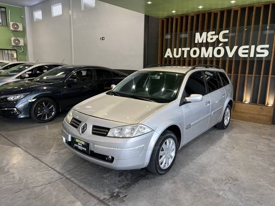 RENAULT MEGANE 1.6 DYNAMIQUE GRAND TOUR 16V FLEX 4P MANUAL RENAULT MEGANE 1.6 DYNAMIQUE GRAND TOUR 16V FLEX 4P MANUAL